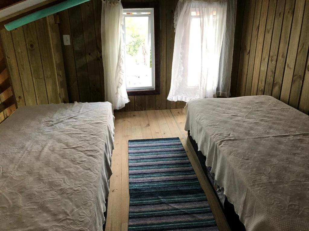 Casa Da Arvore Rua Pescada Amarela บอมบินญัส ภายนอก รูปภาพ